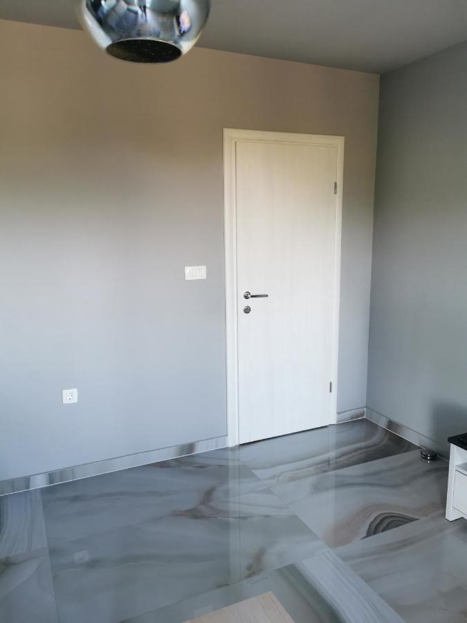 Apartment Luki Povile Buitenkant foto