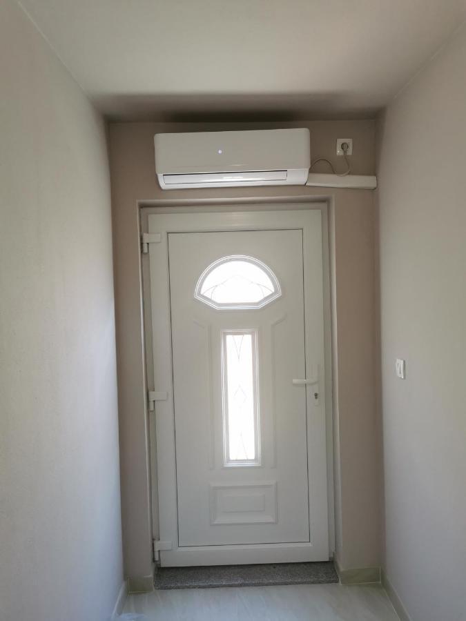 Apartment Luki Povile Buitenkant foto